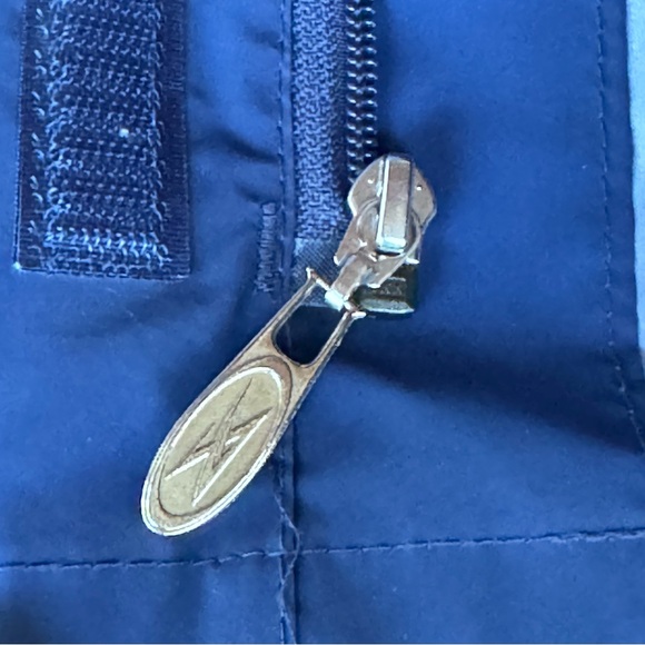 UCONN Huskies Basketball Blue Hooded Rain Jacket Storm Duds Unisex Size M Gift - Picture 11 of 16